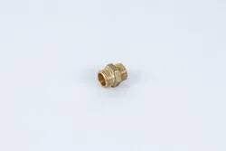 Raccord droit 1/2 M x 1/2 M.
