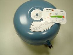 VASE D'EXPANSION 8L 6BAR