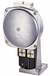 Servomoteur électro-hydraulique avec régulateur de rapport gaz/air