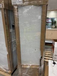 uniTOWER Split plus VWL 78/8.2 IS (R32) 1x230V schade aan zijkant Vaillant